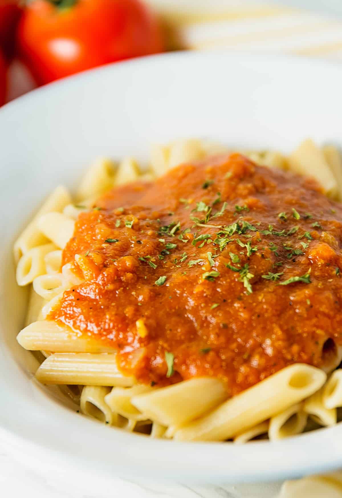 Italian pasta sauce, pasta sauce, marinara, red gravy, recipe, vegan, vegetarian, whole food plant based, wfpb, gluten free, oil free, refined sugar free, no oil, no refined sugar, no dairy, dinner, lunch, dinner party, entertaining, simple, healthy