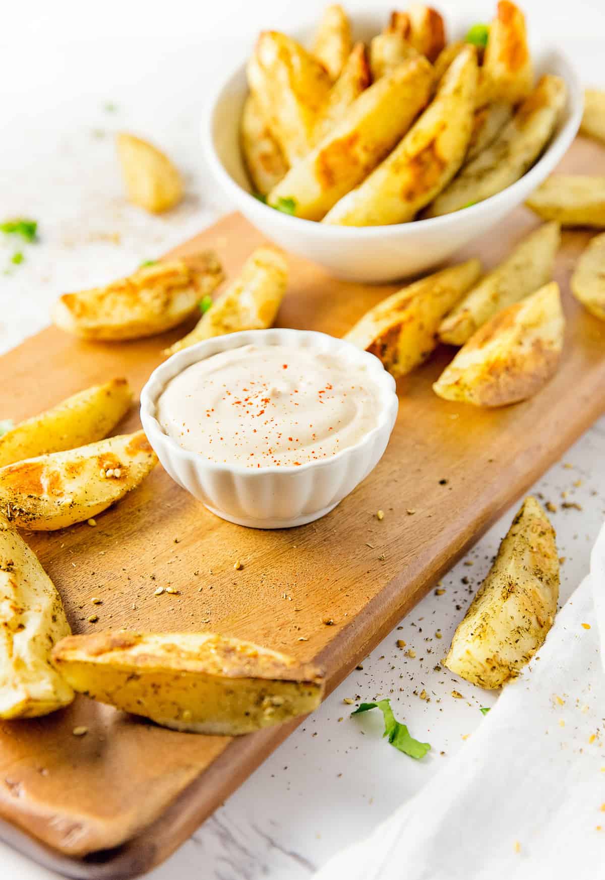 Oven Baked Zaatar Fries, plant based, vegan, vegetarian, whole food plant based, gluten free, recipe, wfpb, healthy, healthy vegan, oil free, no refined sugar, no oil, refined sugar free, dairy free, dinner party, entertaining, side, fries