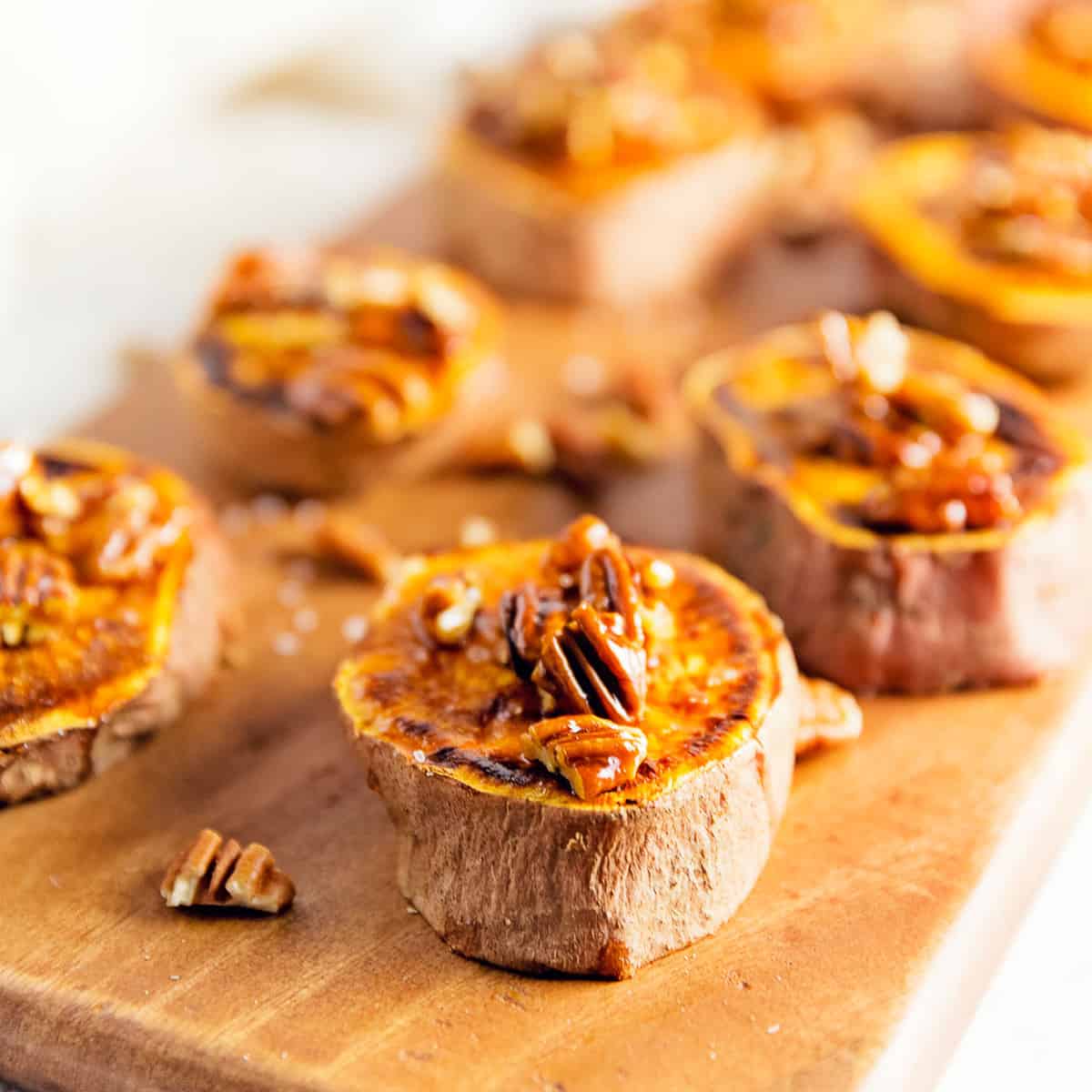 glazed pecan sweet potato rounds, sweet potatoes, recipe, vegan, vegetarian, whole food plant based, wfpb, gluten free, oil free, refined sugar free, no oil, no refined sugar, no dairy, dinner, lunch, side, appetizer, dinner party, entertaining, simple, healthy