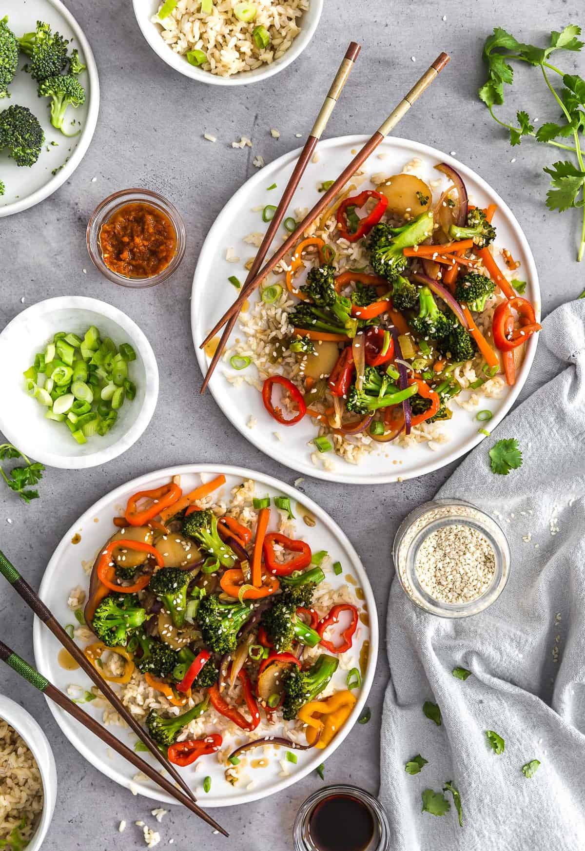 Asian Veggie Stir Fry, plant based, vegan, vegetarian, whole food plant based, gluten free, recipe, wfpb, healthy, healthy vegan, oil free, no refined sugar, no oil, refined sugar free, dairy free, veggies, vegetables, stir fry, dinner, rice, Asian recipes