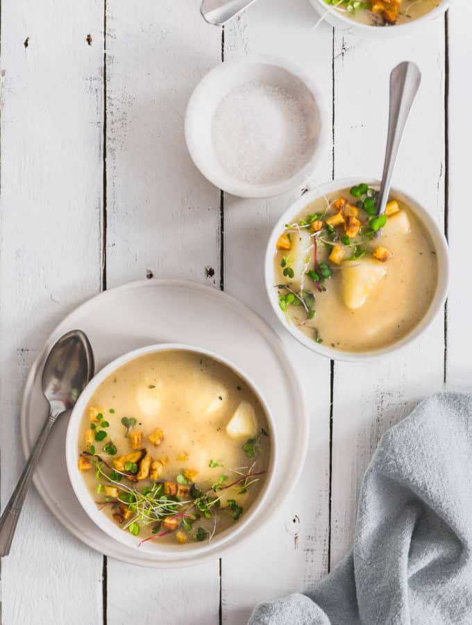 Creamy Potato Soup, plant based, vegan, vegetarian, whole food plant based, gluten free, recipe, wfpb, healthy, healthy vegan, oil free, no refined sugar, no oil, refined sugar free, dairy free, soup, potatoes