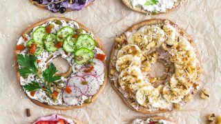 Quinoa Bagels, plant based, vegan, vegetarian, whole food plant based, gluten free, recipe, wfpb, healthy, healthy vegan, oil free, no refined sugar, no oil, refined sugar free, dairy free, breakfast, bagels, quinoa, cream cheese