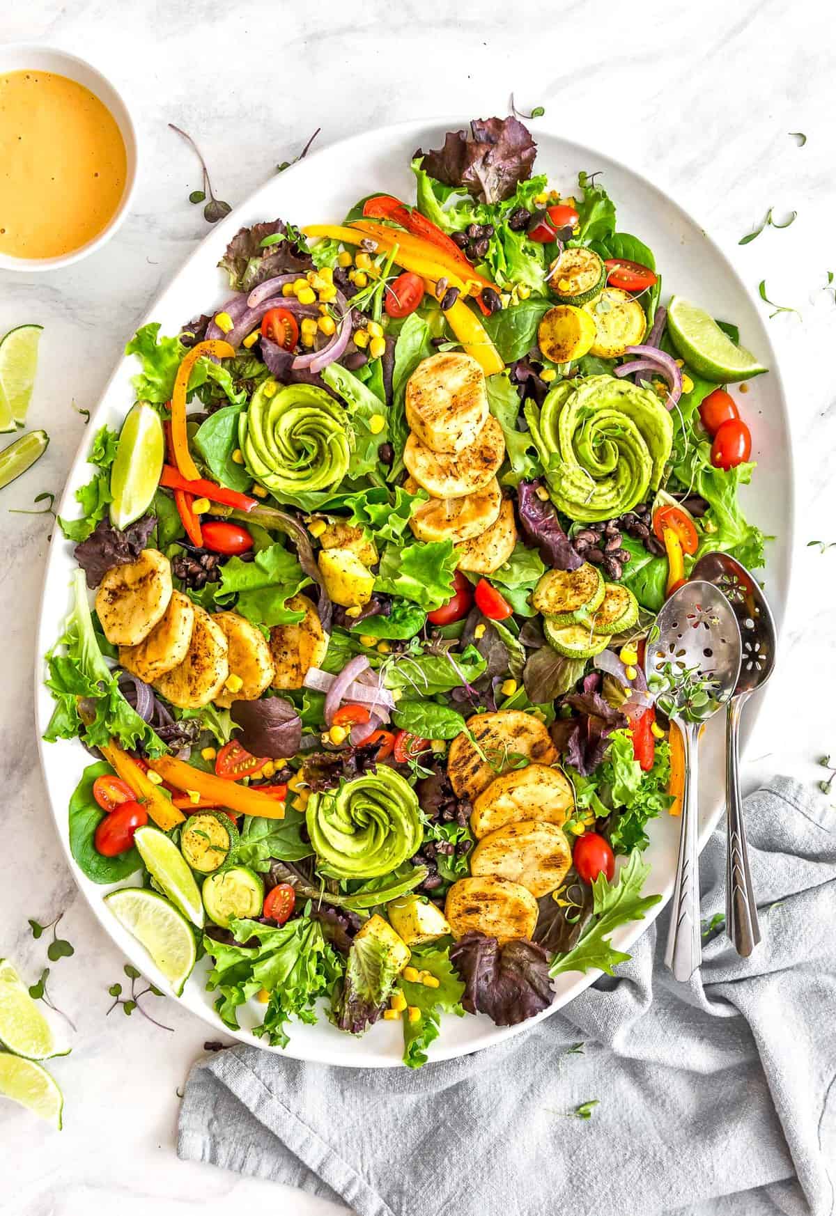 Southwestern Roasted Veggie Salad, Vegan salad, roasted veggie salad, vegan roasted veggie, roasted veggies, salad, plant based salad, plant based, vegan, vegetarian, whole food plant based, gluten free, recipe, wfpb, healthy, healthy vegan, oil free, no refined sugar, no oil, refined sugar free, dairy free, dairy, dinner, lunch, healthy recipe, southwestern recipe