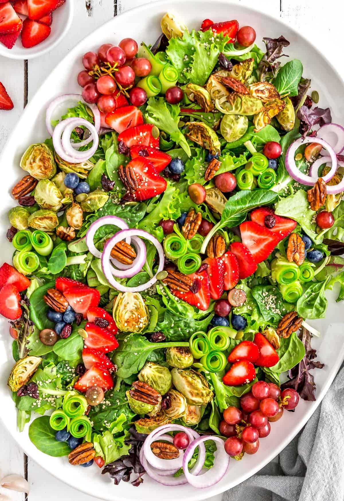 Roasted Brussel Sprout Salad with Strawberry Vinaigrette, vegan salad, strawberry vinaigrette, vegan dinner, plant based, vegan, vegetarian, whole food plant based, gluten free, recipe, wfpb, healthy, healthy vegan, oil free, no refined sugar, no oil, refined sugar free, dairy free, Brussel sprouts, strawberry dressing, strawberry salad, Brussel sprout salad, dinner, fast recipe, easy recipe