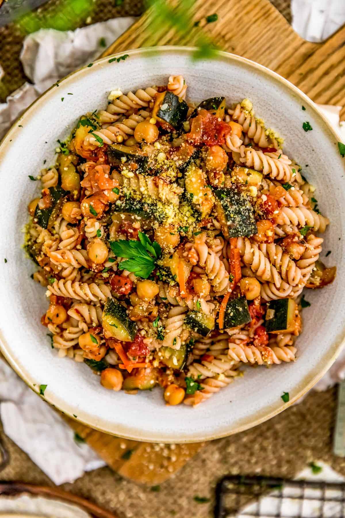 Italian Stewed Zucchini and Chickpeas with pasta