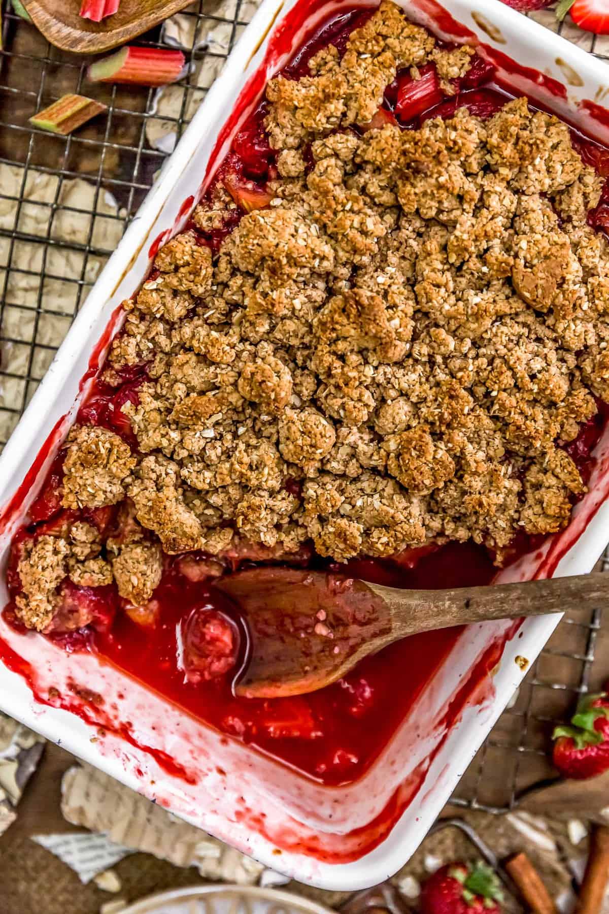 Strawberry Rhubarb Crumble