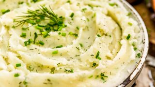 https://monkeyandmekitchenadventures.com/wp-content/uploads/2019/08/Vegan-Ranch-Mashed-Potatoes_06-320x180.jpg