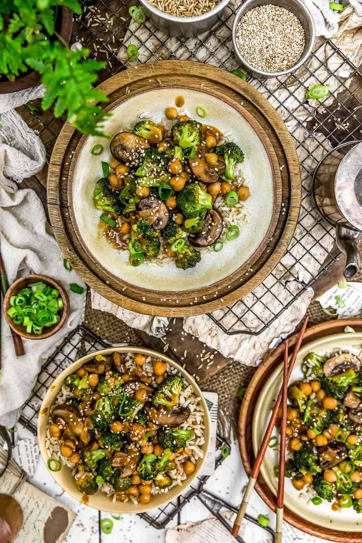 Tablescape of General Tso’s Broccoli Mushroom Stir Fry