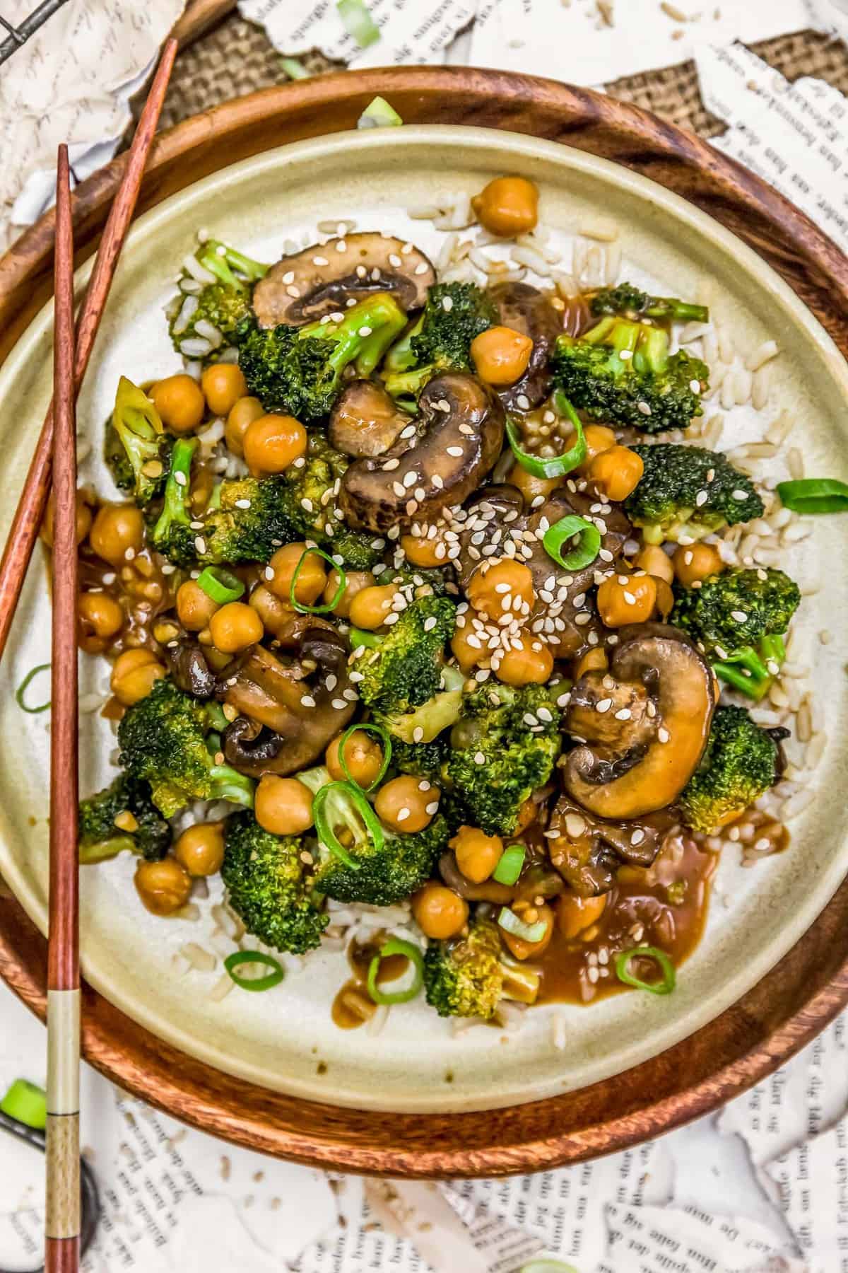 Plate of General Tso’s Broccoli Mushroom Stir Fry