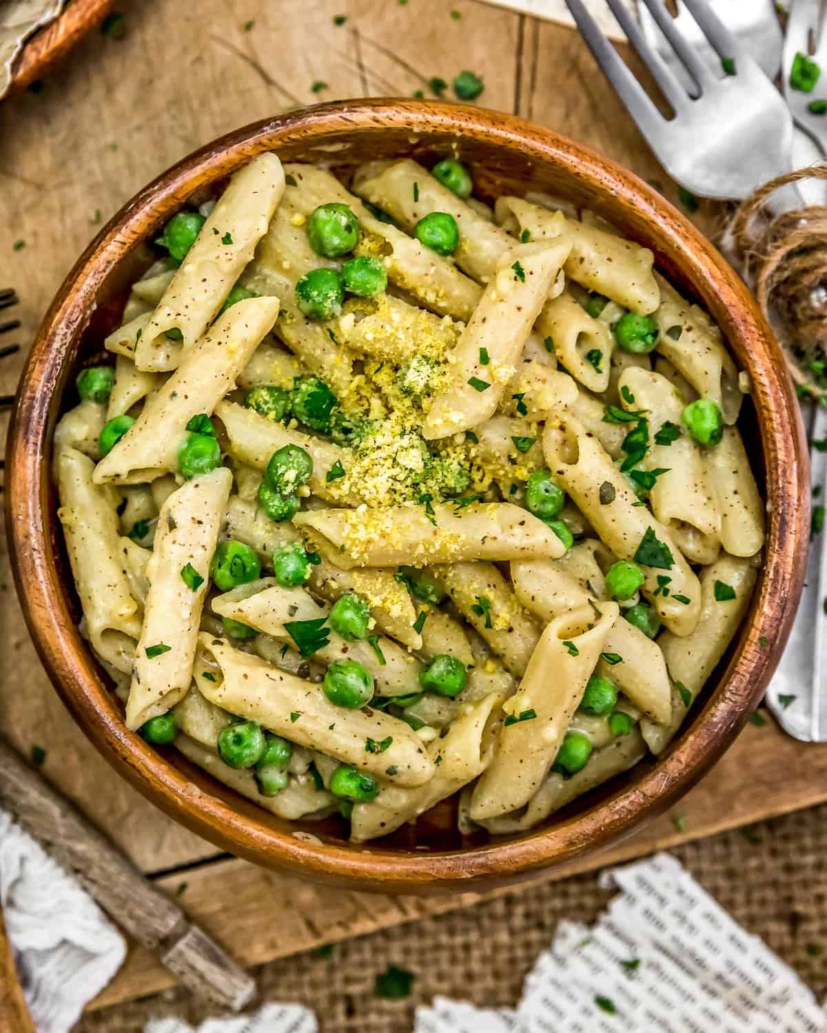 Bowl of Creamy Garlic Pasta