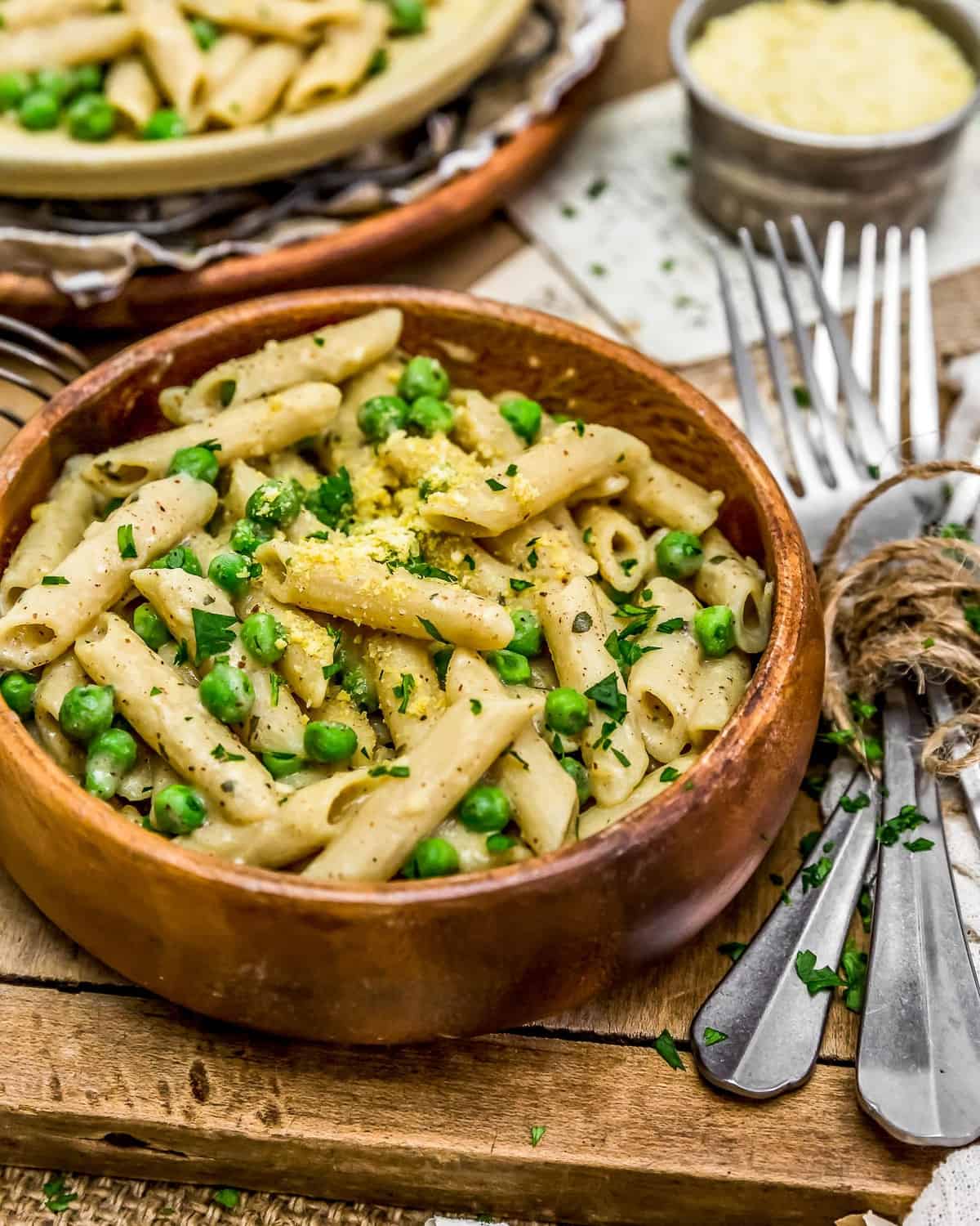 Close up of Creamy Garlic Pasta