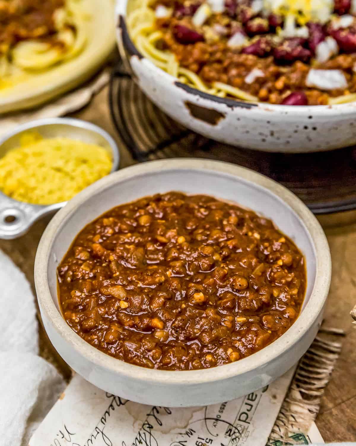 Vegan Cincinnati Chili in een kom