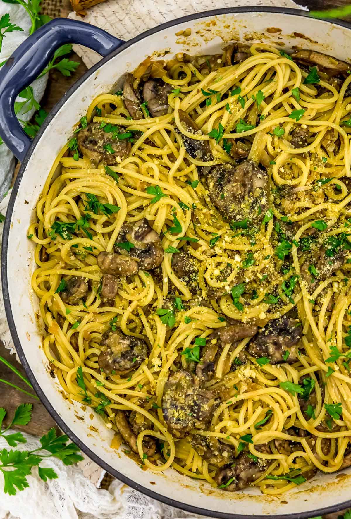 Skillet of Easy Garlic Mushroom Pasta