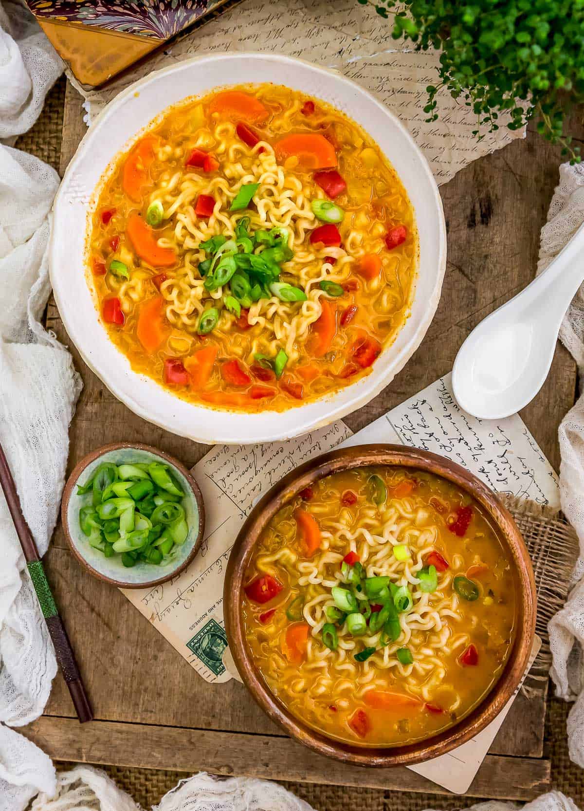 https://monkeyandmekitchenadventures.com/wp-content/uploads/2022/04/Thai-Red-Curry-Ramen-Noodle-Soup_02.jpg