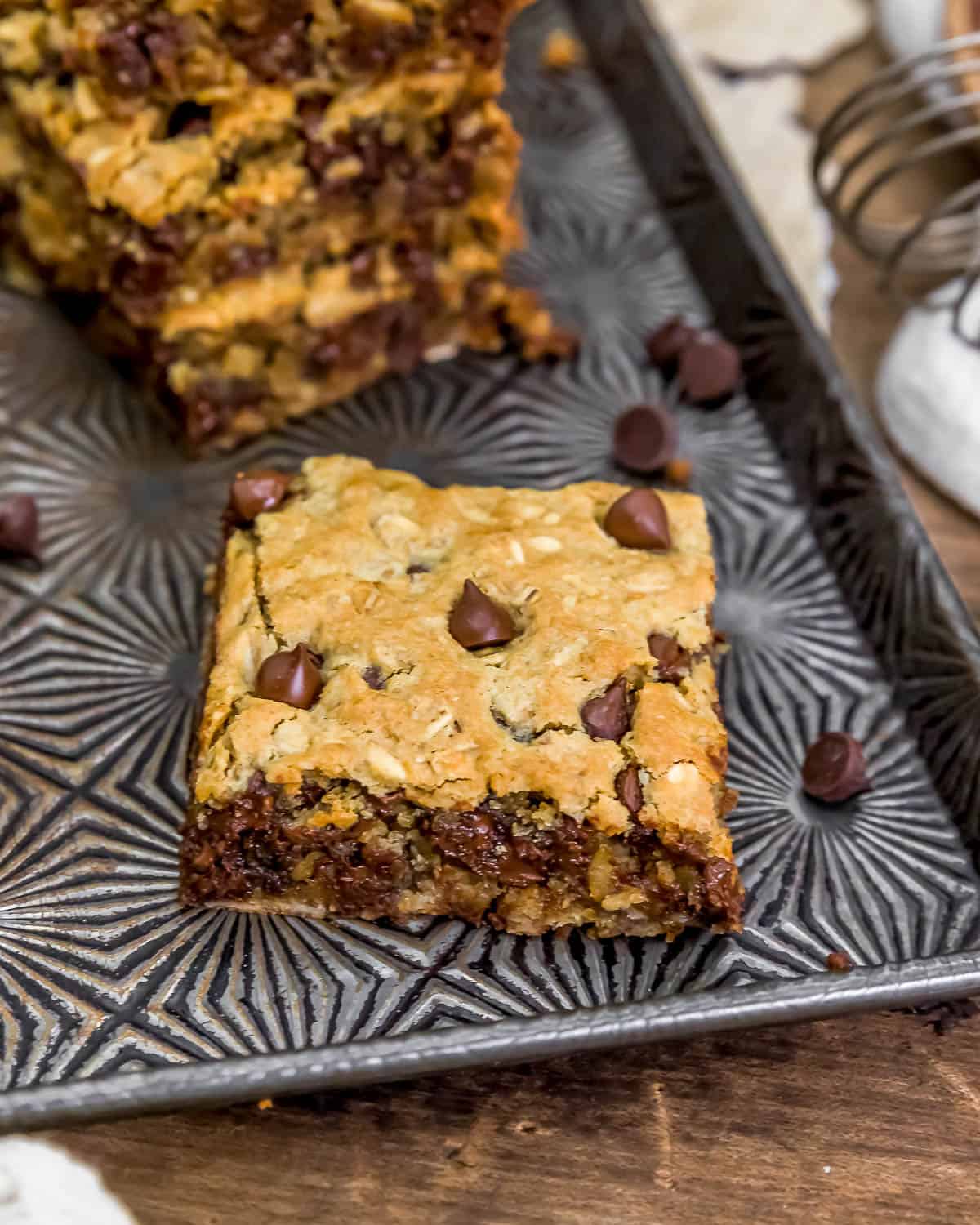 Vegan Chocolate Chip Cookie Dough Bars