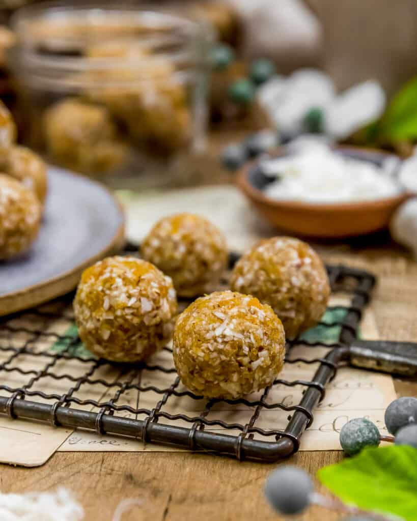 Trail Mix No Bake Cookies - A Kitchen Addiction