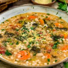 엔다이브 카넬리니 콩 수프
