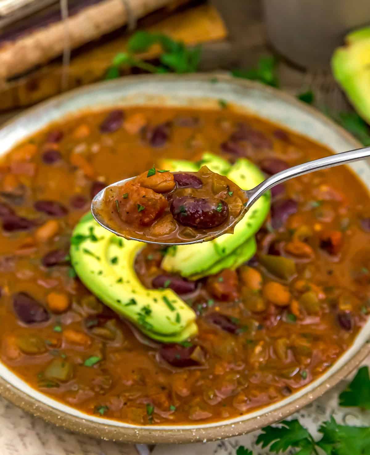 Spoonful of Crowd-Pleasing Spicy Bean Chili