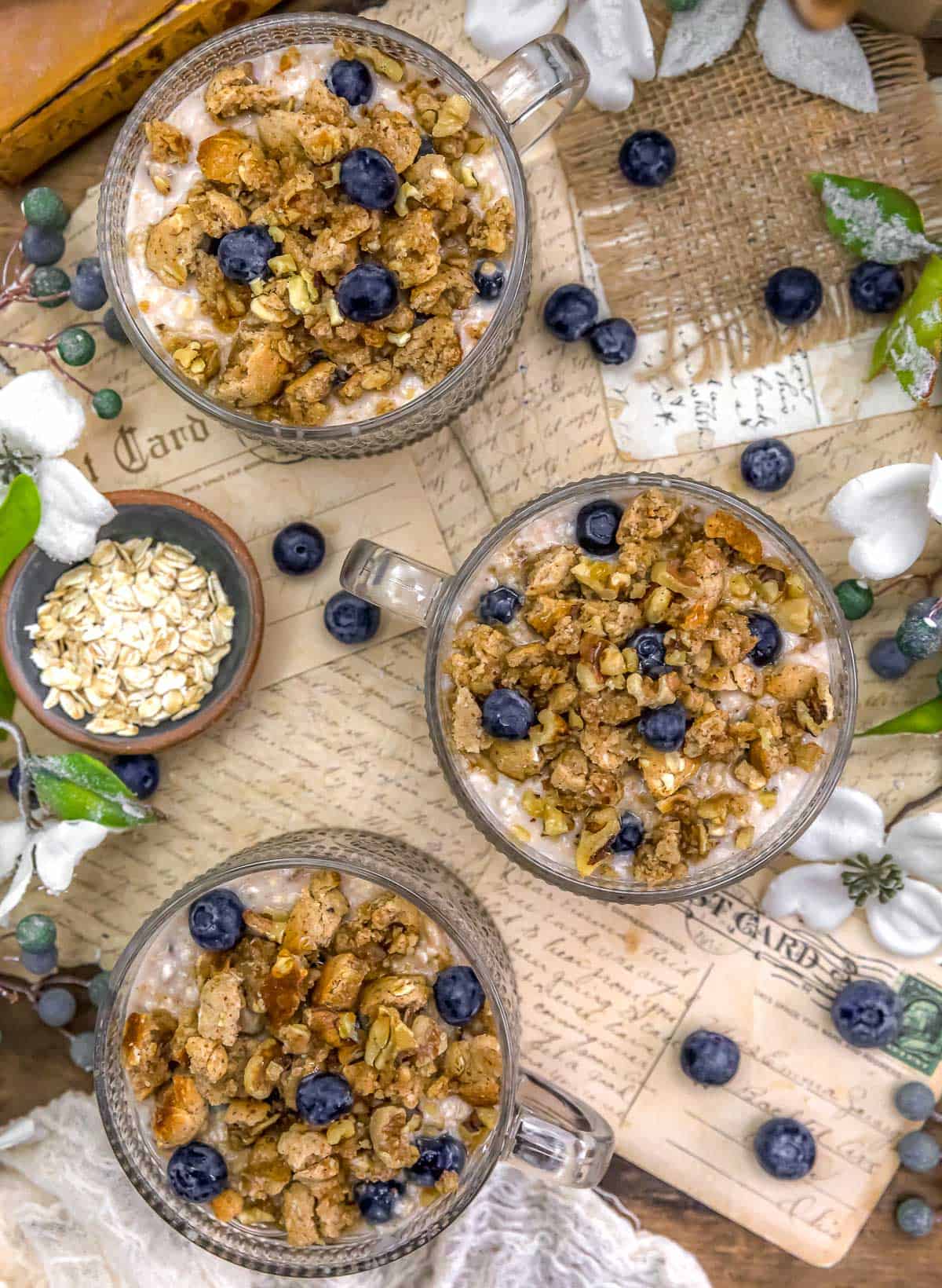 Jars of Vegan Blueberry Buckle Overnight Oats