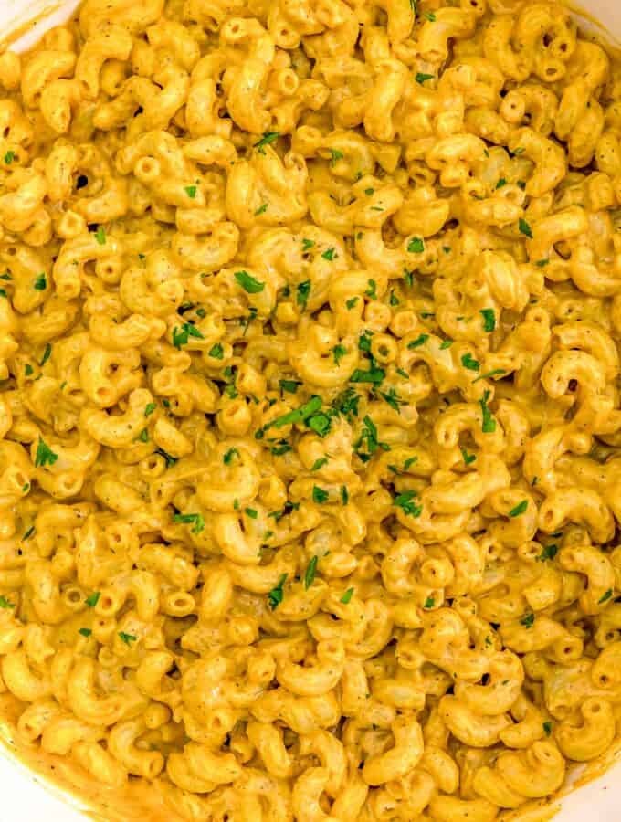 Close up of Easy Vegan Zaatar Mac and Cheese